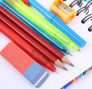 Inflation also influenced school education | शालेय वस्तूंनाही बसली महागाईची झळ