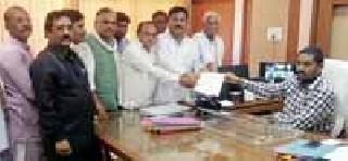 Bargaining prices is unfair | वस्तूंची भाववाढ अन्यायकारक Bargaining prices is unfair | वस्तूंची भाववाढ अन्यायकारक