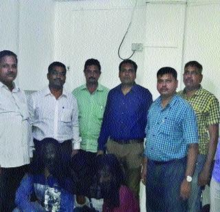 Print prostitution lodge | वेश्याव्यवसाय चालवणाऱ्या लॉजवर छापा