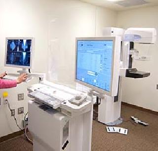 Action on the Diagnostic Center in Buldda | बुलडाण्यात डायग्नोस्टिक सेंटरवर कारवाई