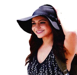 Anushka met Virat's family | अनुष्का भेटली विराटच्या फॅमिलीला Anushka met Virat's family | अनुष्का भेटली विराटच्या फॅमिलीला