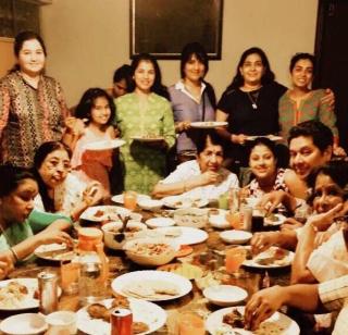 Mangeshkar family together for 'Anand' birthday! | 'आनंद'च्या वाढदिवसानिमित्त मंगेशकर कुटुंबिय एकत्र ! Mangeshkar family together for 'Anand' birthday! | 'आनंद'च्या वाढदिवसानिमित्त मंगेशकर कुटुंबिय एकत्र !