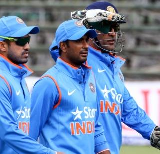 Winning Zimbabwe by 8 wickets, India won the series | झिम्बाब्वेचा ८ गडी राखून पराभव, भारताने मालिकाही जिंकली Winning Zimbabwe by 8 wickets, India won the series | झिम्बाब्वेचा ८ गडी राखून पराभव, भारताने मालिकाही जिंकली