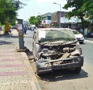 Problems in the Unmanned Vehicle | बेवारस वाहने बनली समस्या Problems in the Unmanned Vehicle | बेवारस वाहने बनली समस्या