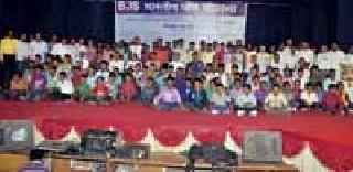 Academic rehabilitation of children of tribal families, suicide victims | शेतकरी आत्महत्याग्रस्त, आदिवासी कुटुंबांच्या मुलांचे शैक्षणिक पुनर्वसन Academic rehabilitation of children of tribal families, suicide victims | शेतकरी आत्महत्याग्रस्त, आदिवासी कुटुंबांच्या मुलांचे शैक्षणिक पुनर्वसन