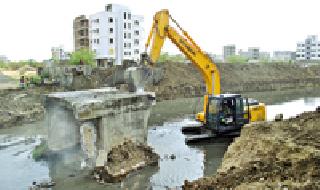 Continued development works in Belvedere | बेलतरोडीत रखडलेली विकास कामे सुरू Continued development works in Belvedere | बेलतरोडीत रखडलेली विकास कामे सुरू