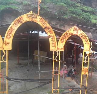 Wounds on the green temples | हिरव्या मंदिरांच्या मुळावर घाव Wounds on the green temples | हिरव्या मंदिरांच्या मुळावर घाव