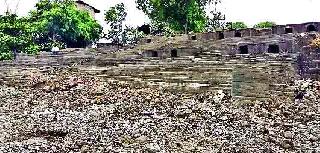 Doda-Darna Sangam for the first time in Kodadak | गोदा-दारणा संगम प्रथमच कोरडाठाक Doda-Darna Sangam for the first time in Kodadak | गोदा-दारणा संगम प्रथमच कोरडाठाक