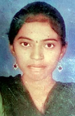 The woman was abducted in the womb | कळंबमध्ये गर्भपात करताना युवती दगावली The woman was abducted in the womb | कळंबमध्ये गर्भपात करताना युवती दगावली