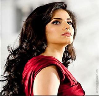 How far ... how close! | कितने दूर... कितने पास!