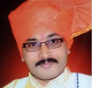 The village master of the dragon left the village | गावपुढारी निघाला दरोड्याचा मास्टर मार्इंड The village master of the dragon left the village | गावपुढारी निघाला दरोड्याचा मास्टर मार्इंड