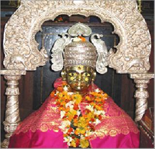 The departure of saintly Nivittinatha Palkhi | संतश्रेष्ठ निवृत्तिनाथांच्या पालखीचे प्रस्थान The departure of saintly Nivittinatha Palkhi | संतश्रेष्ठ निवृत्तिनाथांच्या पालखीचे प्रस्थान