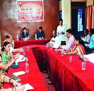 Before the arrival of Palkhi, the land should be given in possession | पालखी आगमनापूर्वी जागा ताब्यात द्यावी