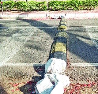 Dangerous Breakthrough on the Palkhi Road | पालखी मार्गावर धोकादायक गतिरोधक