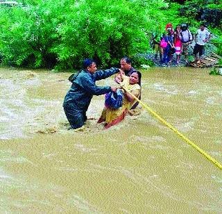 Massive in Bihar; 70 people died due to visas | बिहारमध्ये मुसळधार; विजा पडून ७० मृत्युमुखी Massive in Bihar; 70 people died due to visas | बिहारमध्ये मुसळधार; विजा पडून ७० मृत्युमुखी