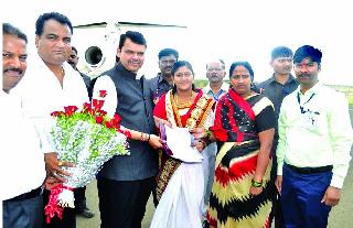 Take time to discuss development works | विकासकामांच्या चर्चेसाठी वेळ द्या Take time to discuss development works | विकासकामांच्या चर्चेसाठी वेळ द्या