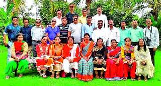 Meetings of former students at Bhagur | भगूर येथे माजी विद्यार्थ्यांचा मेळावा