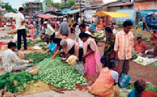 Decision is not of a farmer | निर्णय शेतकरीहिताचा नाही Decision is not of a farmer | निर्णय शेतकरीहिताचा नाही