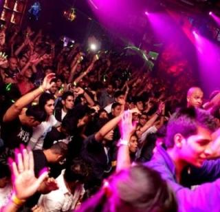 Social harmony threatens addiction through addiction | व्यसनामुळे सामाजिक सौख्य धोक्यात