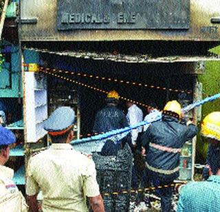 Juhu lane was numb | जुहू गल्ली झाली सुन्न Juhu lane was numb | जुहू गल्ली झाली सुन्न