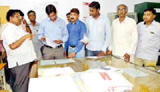 Prohibition of demolition of Ambedkar Bhawan, Buddha Bhushan | आंबेडकर भवन, बुद्धभूषण प्रेस पाडल्याचा निषेध Prohibition of demolition of Ambedkar Bhawan, Buddha Bhushan | आंबेडकर भवन, बुद्धभूषण प्रेस पाडल्याचा निषेध