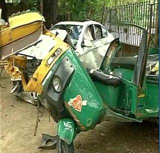 Rajasthan - The son of the MLA, BMW rickshaw hit, three people die | राजस्थान - आमदाराच्या मुलाने बीएमडब्ल्यू रिक्षाला ठोकली, 3 जणांचा मृत्यू