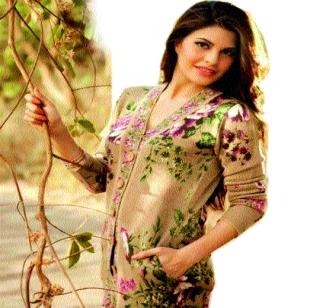 Jacqueline went away from the family due to the stress of work! | कामाच्या ताणामुळे जॅकलीन झाली कुटुंबापासून दूर...! Jacqueline went away from the family due to the stress of work! | कामाच्या ताणामुळे जॅकलीन झाली कुटुंबापासून दूर...!