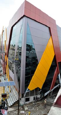 'J & D' owner, 'Compromise' in municipal corporation! | 'जे अॅन्ड डी' मॉलधारक, महापालिकेत ‘तडजोड’ ! 'J & D' owner, 'Compromise' in municipal corporation! | 'जे अॅन्ड डी' मॉलधारक, महापालिकेत ‘तडजोड’ !