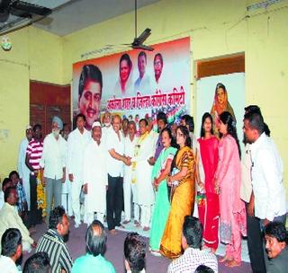 A resolution to strengthen the Congress in the city | शहरातील काँग्रेसला बळकट करण्याचा संकल्प A resolution to strengthen the Congress in the city | शहरातील काँग्रेसला बळकट करण्याचा संकल्प