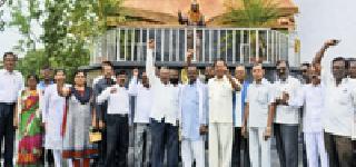 Ramdas Athavale to be inducted in the Union Cabinet | रामदास आठवले यांचा केंद्रीय मंत्रिमंडळात समावेशाचा जल्लोष Ramdas Athavale to be inducted in the Union Cabinet | रामदास आठवले यांचा केंद्रीय मंत्रिमंडळात समावेशाचा जल्लोष