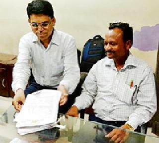 The prize winner is the lucky winner | भाग्यशाली विजेता सोडतीत सखींवर बक्षिसांची लयलूट