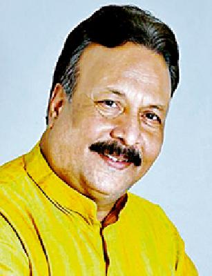 State Minister for Madan Yerawar | मदन येरावारांना राज्यमंत्रिपद State Minister for Madan Yerawar | मदन येरावारांना राज्यमंत्रिपद