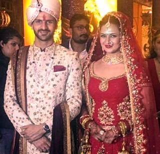 Divya becomes the bride of Vivek ... Photo Story | दिव्यांका बन गयी विवेक की दुल्हन... फोटो स्टोरी Divya becomes the bride of Vivek ... Photo Story | दिव्यांका बन गयी विवेक की दुल्हन... फोटो स्टोरी