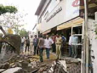 'Roshni' was removed from encroachment, and also the encroachment of 'Hardev' | 'रोशनी'ला दणका, 'हरदेव'चेही अतिक्रमण काढले