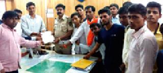 Students cheating in the name of ITI | आयटीआयच्या नावावर विद्यार्थ्यांची फसवणूक Students cheating in the name of ITI | आयटीआयच्या नावावर विद्यार्थ्यांची फसवणूक