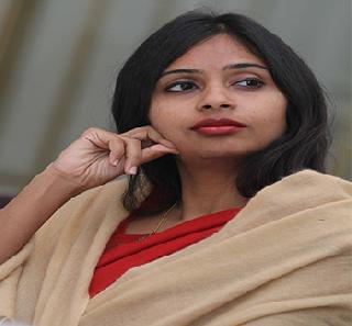 Devyani Khobragade is an assistant to Ramdas Athalena? | देवयानी खोब्रागडे रामदास आठवलेंच्या स्वीय सहाय्यक ?