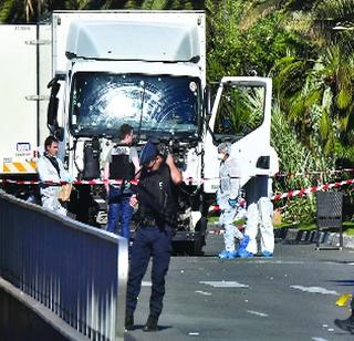 Anyway, but do attack! | कसेही करा, पण हल्ले चढवा! Anyway, but do attack! | कसेही करा, पण हल्ले चढवा!