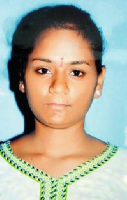 The mother committed murder of the girl | आईने केला मुलीचा खून