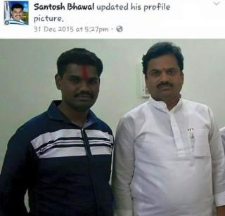 He is not an accused in the photograph with Ram Shinde | राम शिंदेंबरोबरच्या फोटोतील 'तो' आरोपी नाही He is not an accused in the photograph with Ram Shinde | राम शिंदेंबरोबरच्या फोटोतील 'तो' आरोपी नाही