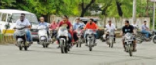 Where is Helmet? | हेल्मेटसक्ती आहेच कुठे ? Where is Helmet? | हेल्मेटसक्ती आहेच कुठे ?