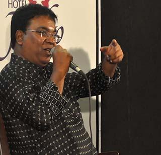 Poetry, Enriched Life Enhanced - Teen Steps | कविता, अभिनयाने जीवन समृद्ध - किशोर कदम Poetry, Enriched Life Enhanced - Teen Steps | कविता, अभिनयाने जीवन समृद्ध - किशोर कदम