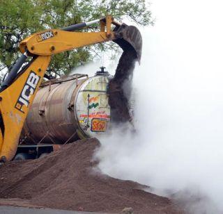 14 tons of poisonous air in the air! | १४ टन विषारी वायू हवेत !