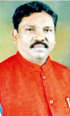 Give importance to Marc Dadela tourist destination | मार्र्कं डादेवला पर्यटन स्थळाचा दर्जा द्या Give importance to Marc Dadela tourist destination | मार्र्कं डादेवला पर्यटन स्थळाचा दर्जा द्या