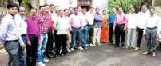 10,443 workers' wages crisis | १०,४४३ कर्मचाऱ्यांच्या वेतनावर संकट