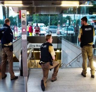 Germany: 9 dead in a fierce gun firing | जर्मनी : एका हल्लेखोराच्या अंदाधुंद गोळीबारात ९ ठार