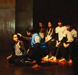 Leaping 'flying' in the sky | उत्तुंग आकाशात झेप घेणारे ‘उडान’ Leaping 'flying' in the sky | उत्तुंग आकाशात झेप घेणारे ‘उडान’