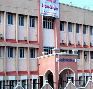 Finally, the guilty doctor is free | अखेर दोषी डॉक्टर सेवामुक्त Finally, the guilty doctor is free | अखेर दोषी डॉक्टर सेवामुक्त