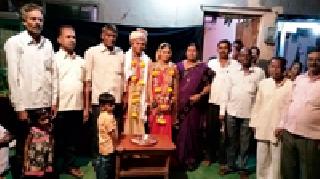 Love meeting with Tantakukta village committee | तंटामुक्त गाव समितीच्या साक्षीने प्रेमीयुगुलाचे मिलन