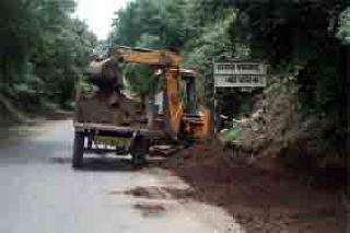 Dangsawondo-Sattna road repair | डांगसौंदाणे- सटाणा रस्त्याची दुरुस्ती Dangsawondo-Sattna road repair | डांगसौंदाणे- सटाणा रस्त्याची दुरुस्ती