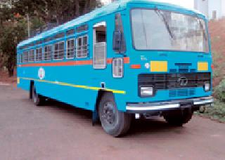 Three thousand students travel through 28 buses | २८ बसेसद्वारे तीन हजार विद्यार्थ्यांचा प्रवास